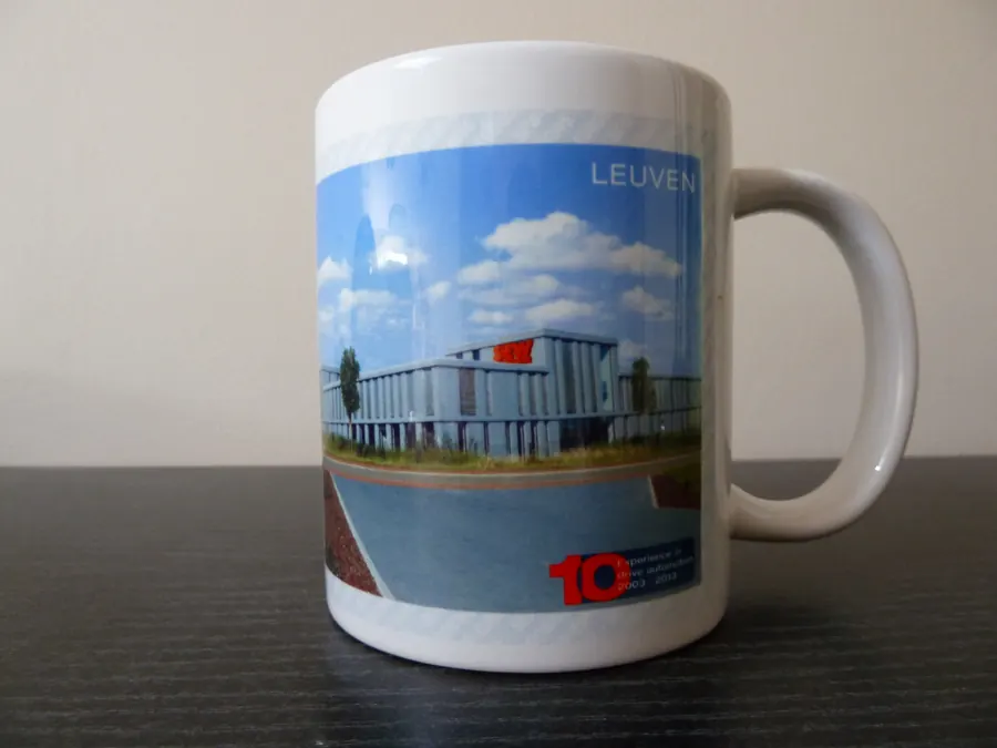 Tasse personnalisée aux couleurs d'une entreprise